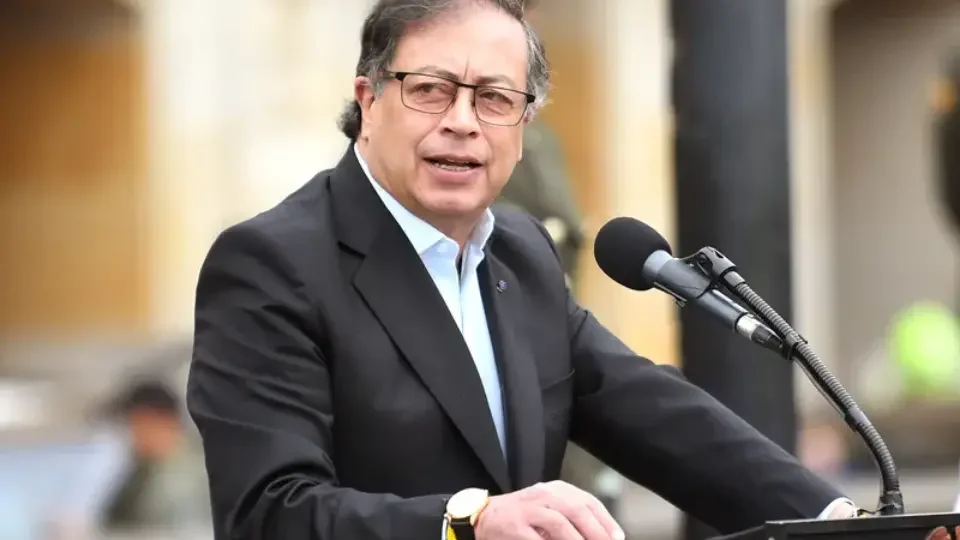 Petro anuncia que Colômbia romperá relações com Israel por massacre em Gaza