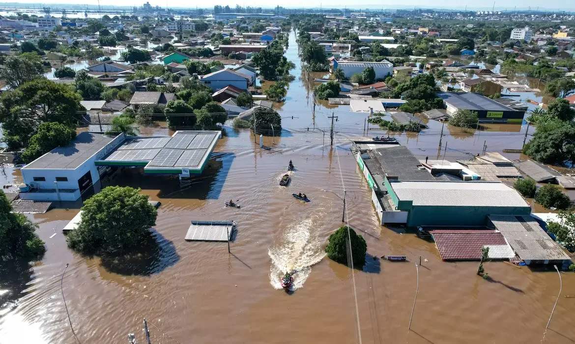 Novas tempestades podem atingir Rio Grande do Sul a partir de hoje e agravar tragédia no estado (Foto: Gustavo Mansur/Palácio Piratini)