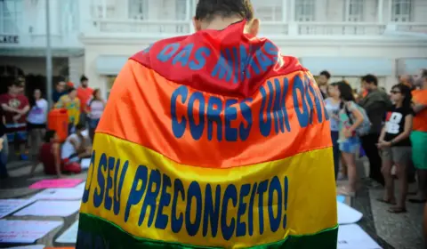 Justiça brasileira não contabiliza homotransfobia como crime de racismo