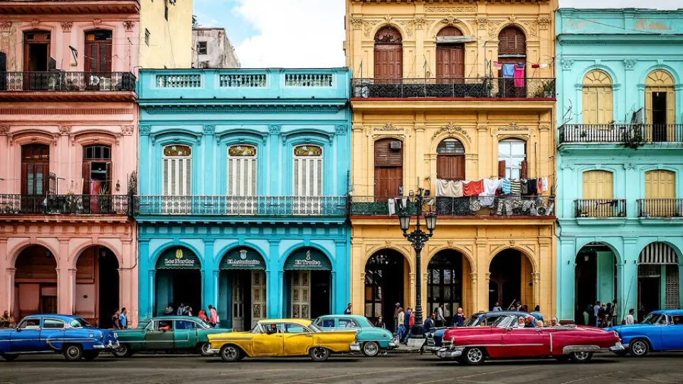 Profissionais da arte, cultura e política assinam manifesto contra bloqueio a Cuba