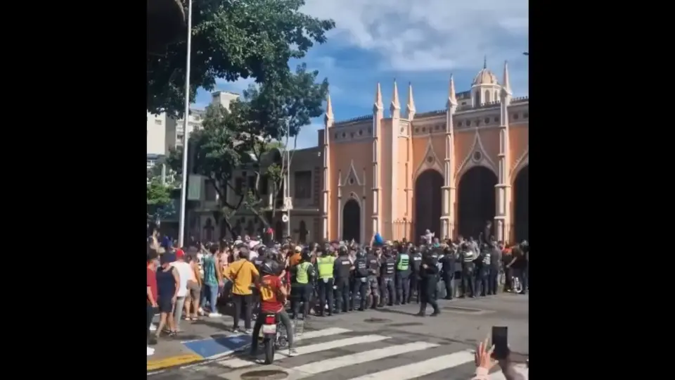 Protestos na Venezuela deixam ao menos 6 mortos, segundo ONG