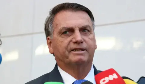 Governo Bolsonaro acionou 15 servidores em operação ‘desesperada’ por joias, diz PF