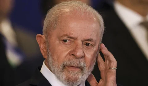 Lula anuncia repactuação do desastre em Mariana para outubro